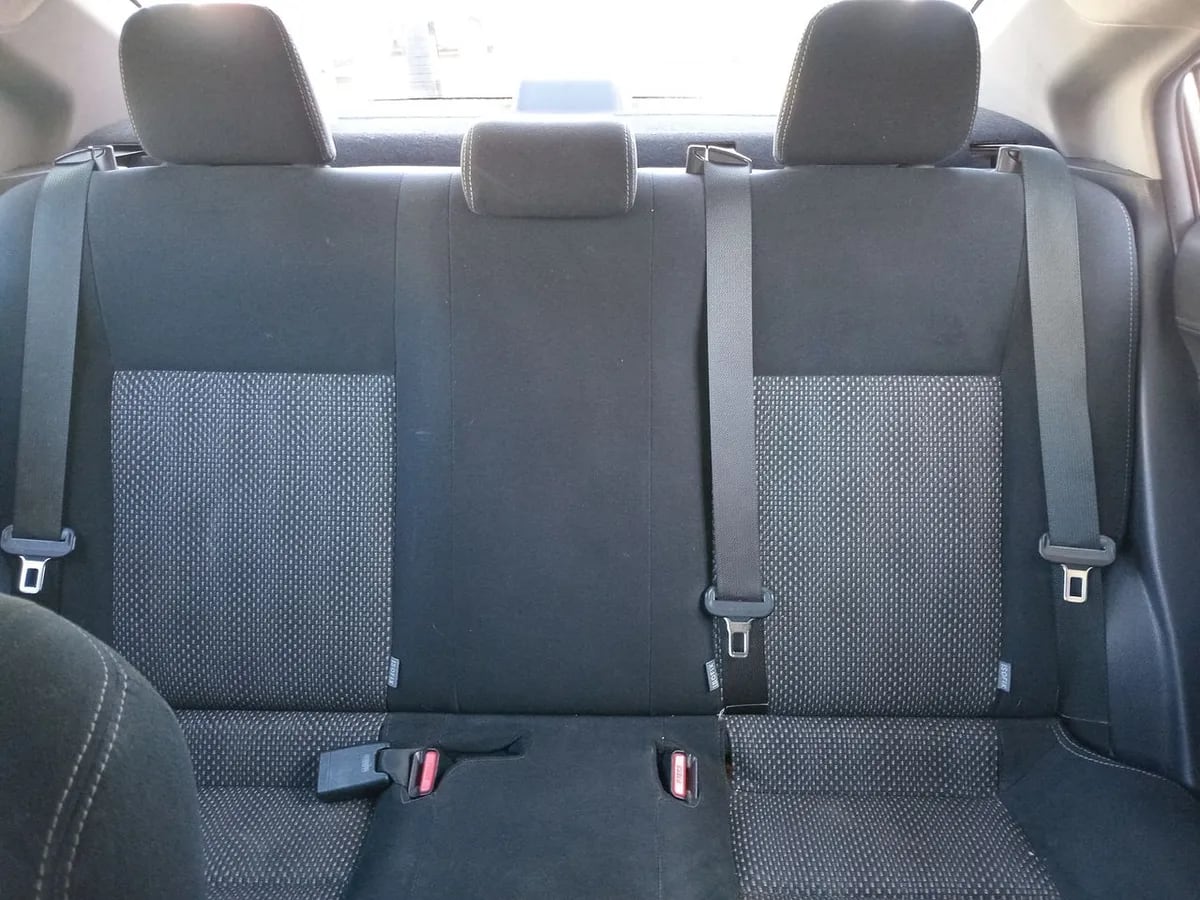 Toyota Yaris 1.5 Gli E 4x2 At 4p año 2017