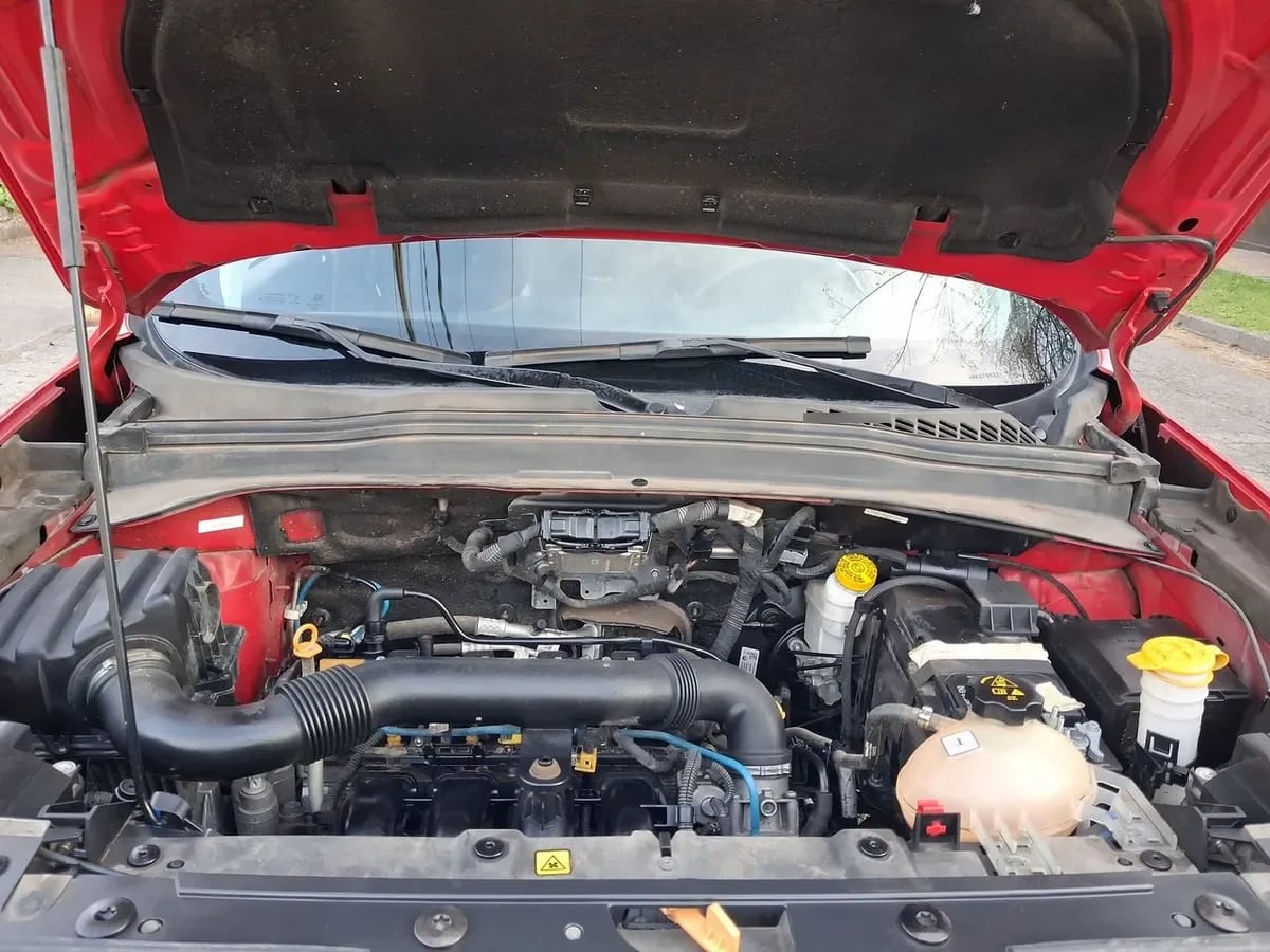 Jeep Renegade 1.8 Sport Lx 4x2 Mt 5p año 2023