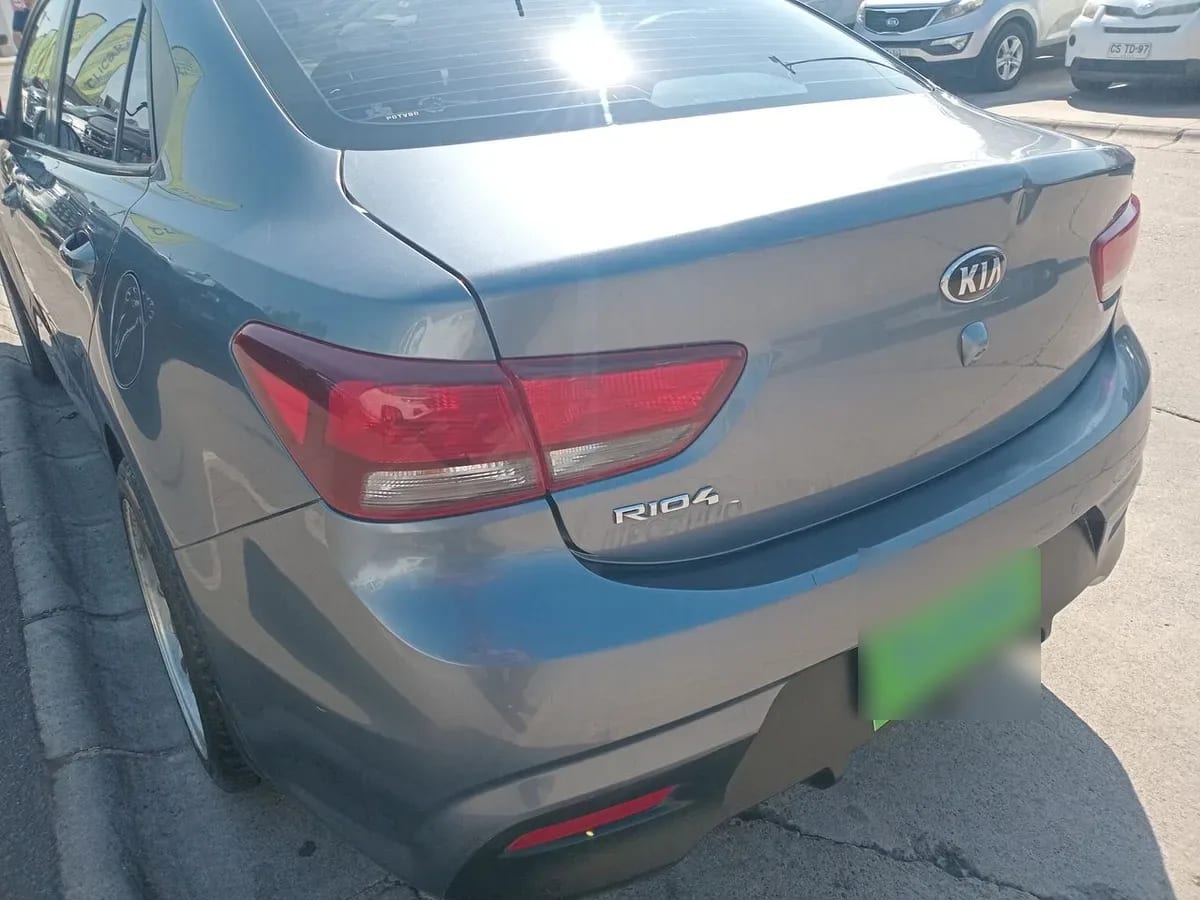 Kia Rio4 1.4 Lx Abs Ac Dab 6mt 4p año 2020