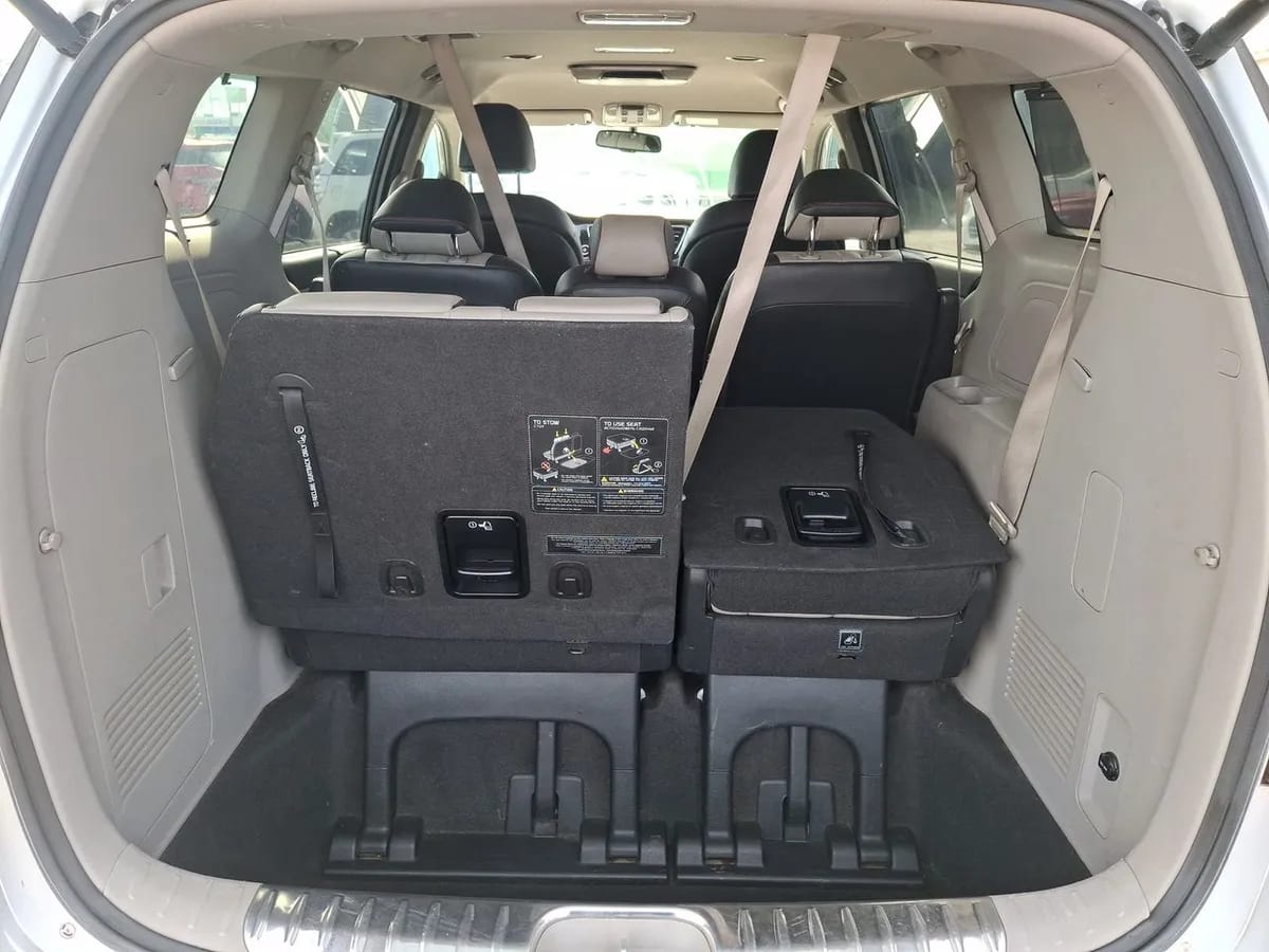 Kia Grand Carnival 2.2 Ex Limited Diesel 4x2 8at 5p año 2020