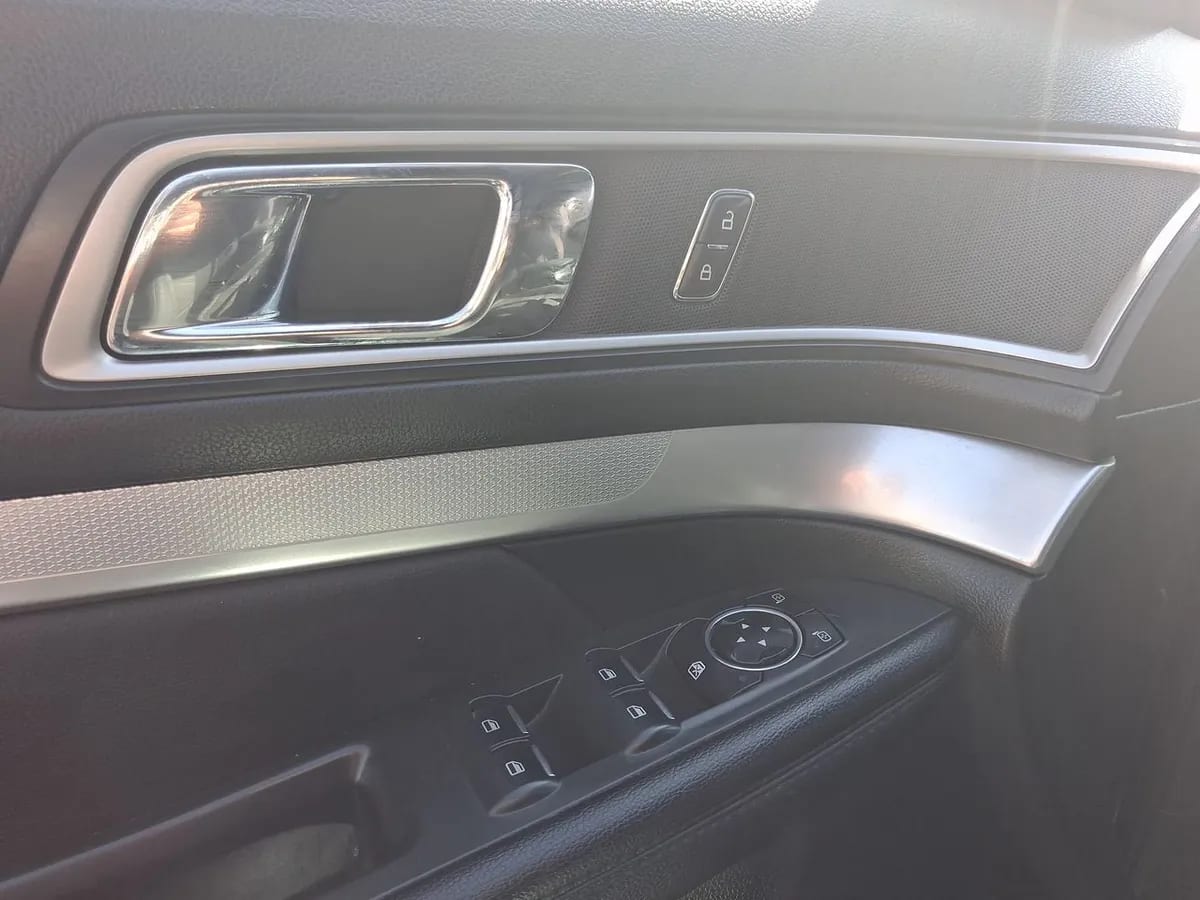 Ford Explorer 3.5 Xlt 4wd 3 Corridas At 5p año 2017