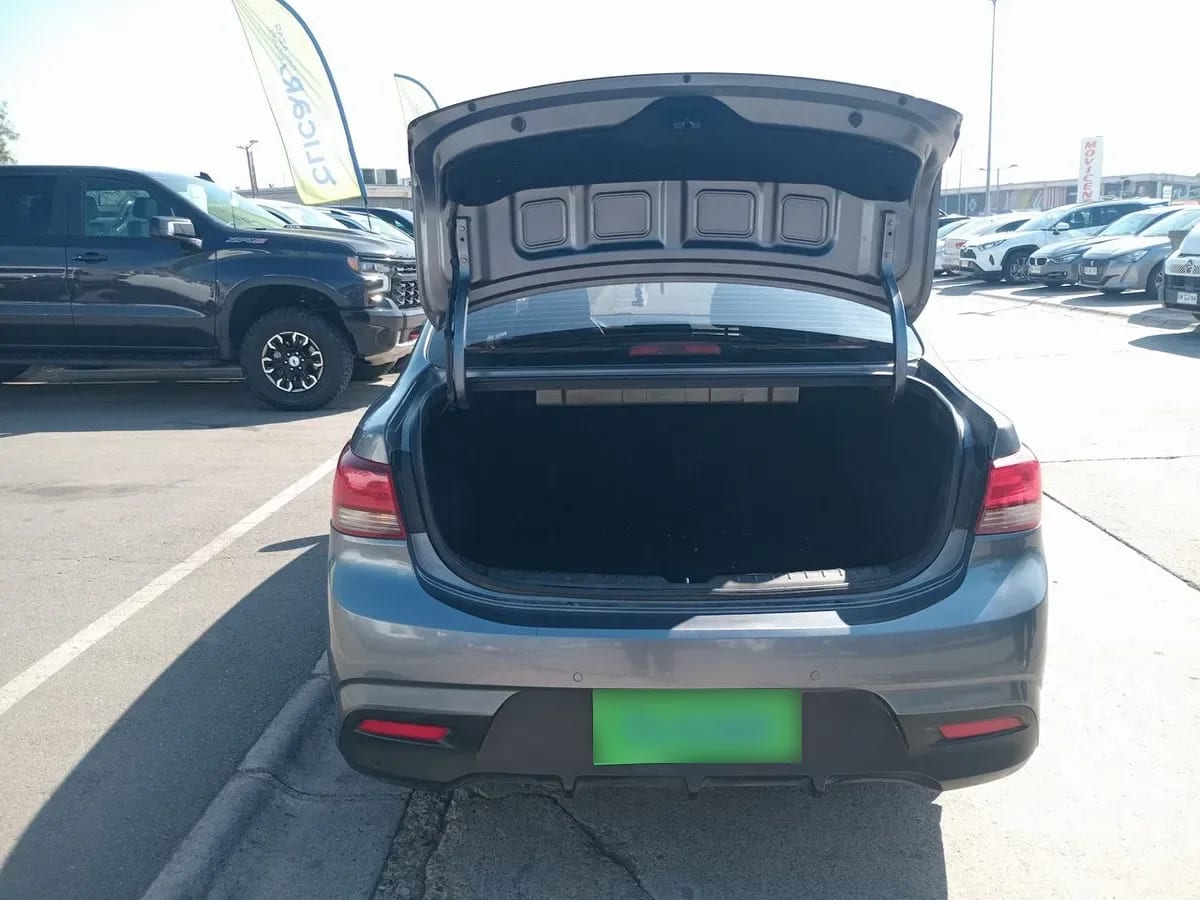 Kia Rio4 1.4 Lx Abs Ac Dab 6mt 4p año 2020