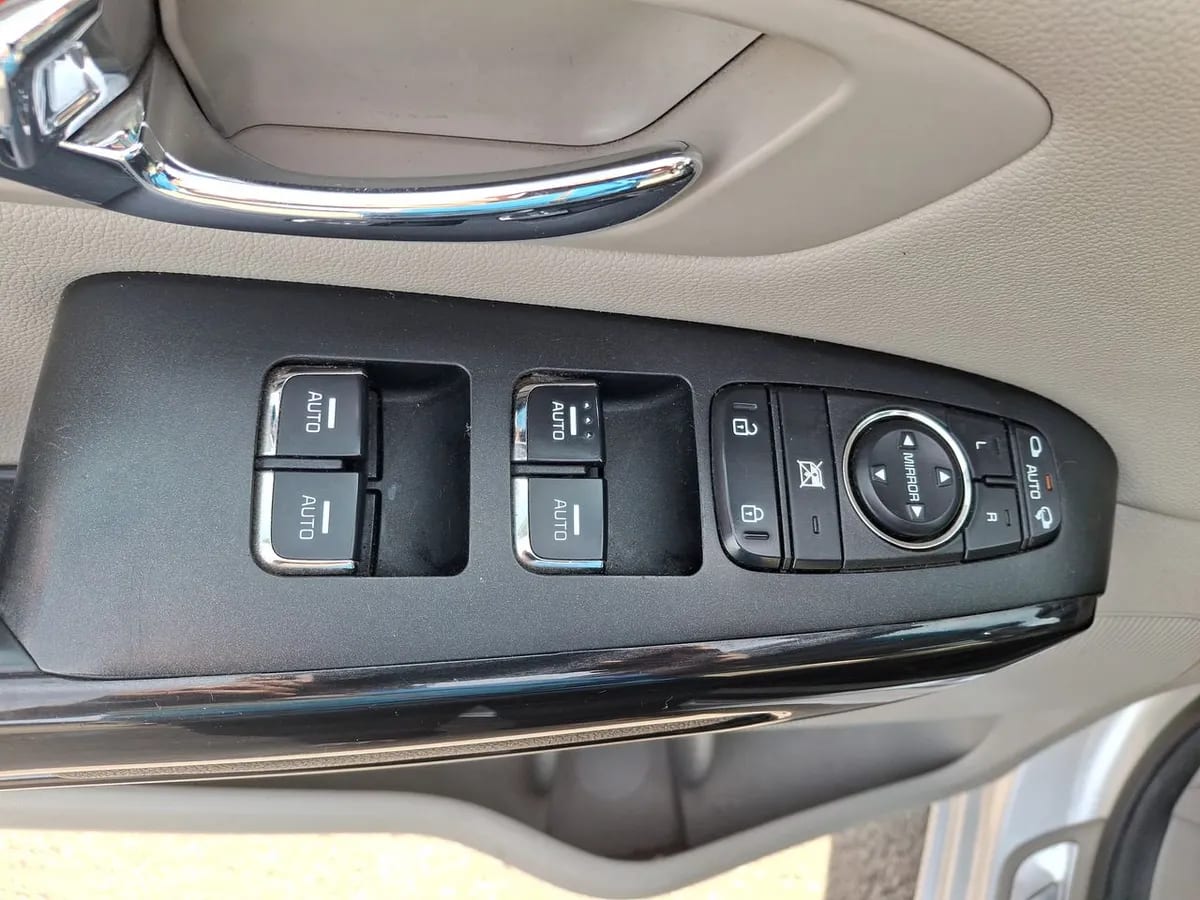 Kia Grand Carnival 2.2 Ex Limited Diesel 4x2 8at 5p año 2020