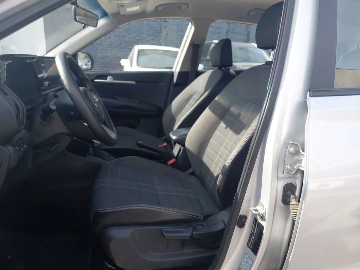 Kia Sonet 1.5 Ex 4x2 Ivt Ri At 5p año 2025