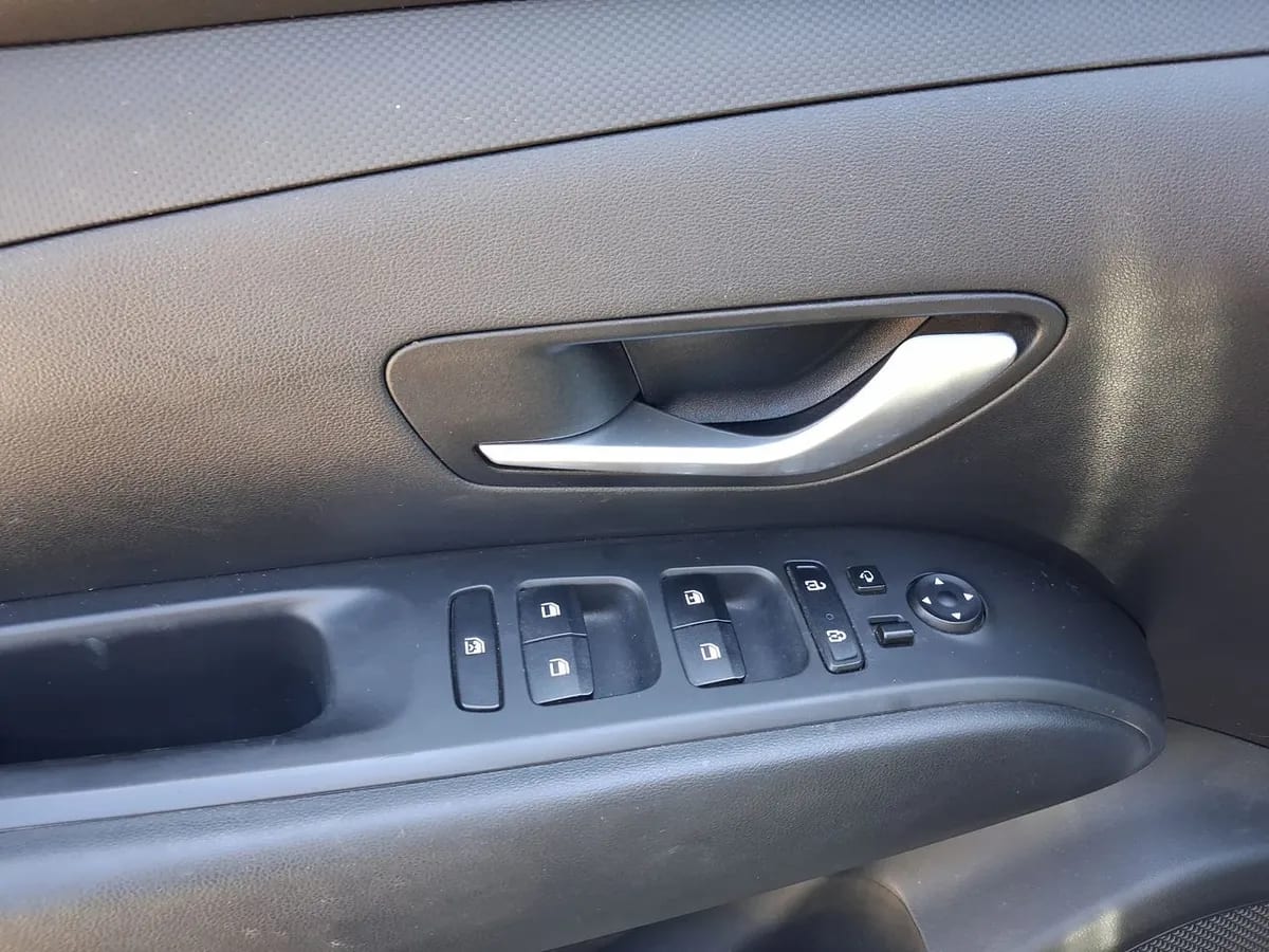 Hyundai Tucson 2.0 Nx4 Plus 2wd At 5p año 2023