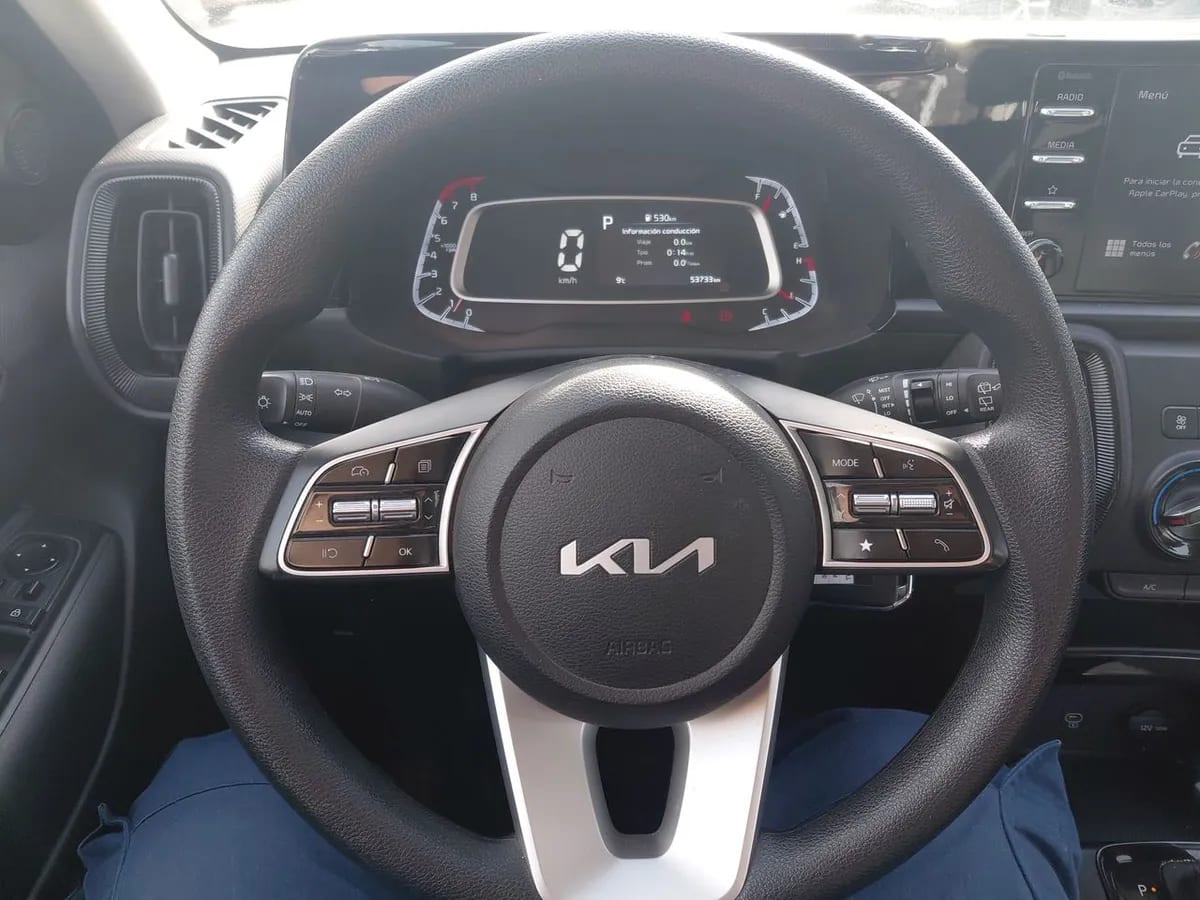 Kia Sonet 1.5 Ex 4x2 Ivt Ri At 5p año 2025
