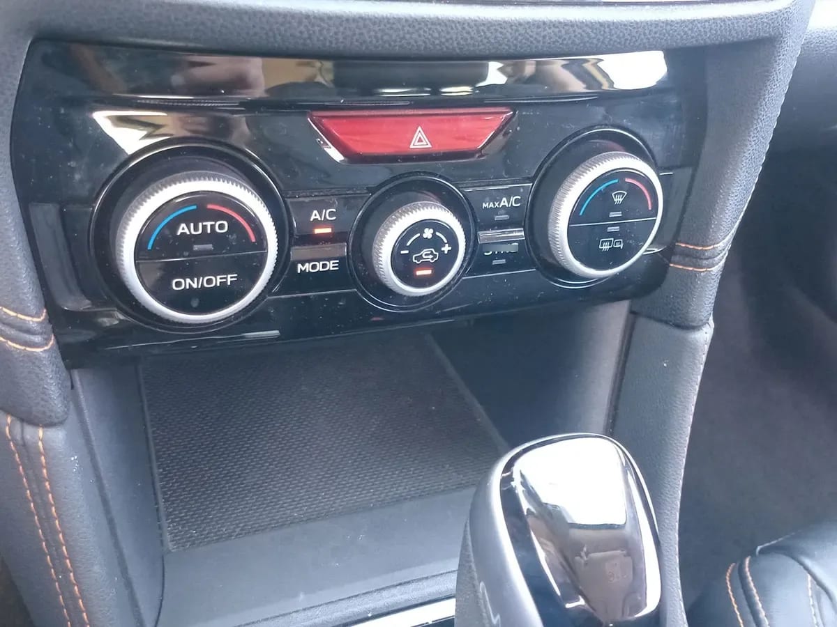 Subaru Xv 2.0i Limited Eyesight Awd Cvt At 5p año 2022
