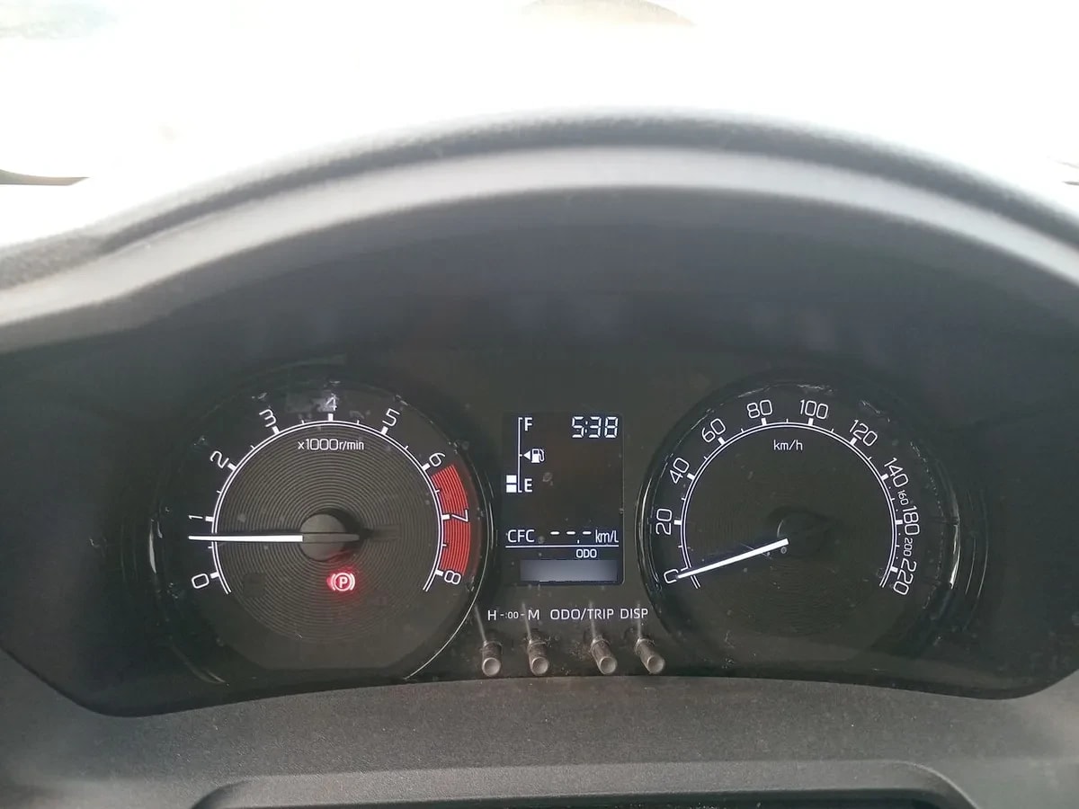 Toyota Yaris 1.5 E 4x2 Sdn Mt 4p año 2023