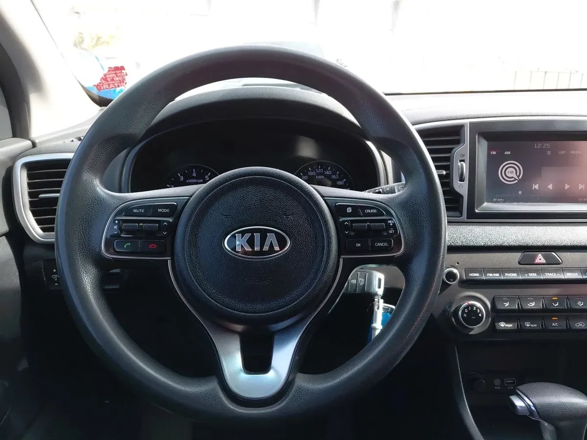 Kia Sportage 2.0 Lx 2wd 6ab 6at 5p año 2018