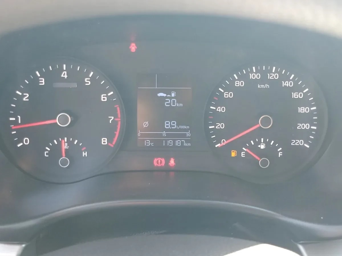 Kia Rio4 1.4 Lx Abs Ac Dab 6mt 4p año 2020