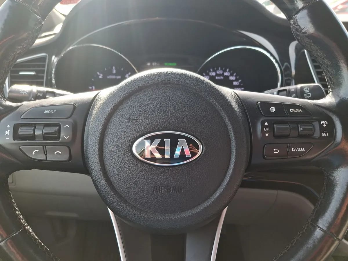 Kia Grand Carnival 2.2 Ex Limited Diesel 4x2 8at 5p año 2020