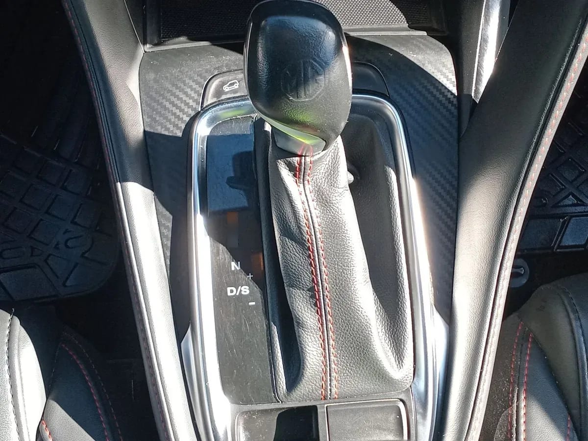 MG Mg Zx 1.5 Dlx 4x2 Cvt At 5p año 2023