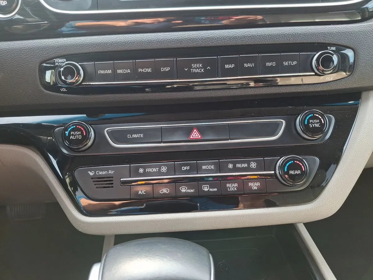 Kia Grand Carnival 2.2 Ex Limited Diesel 4x2 8at 5p año 2020