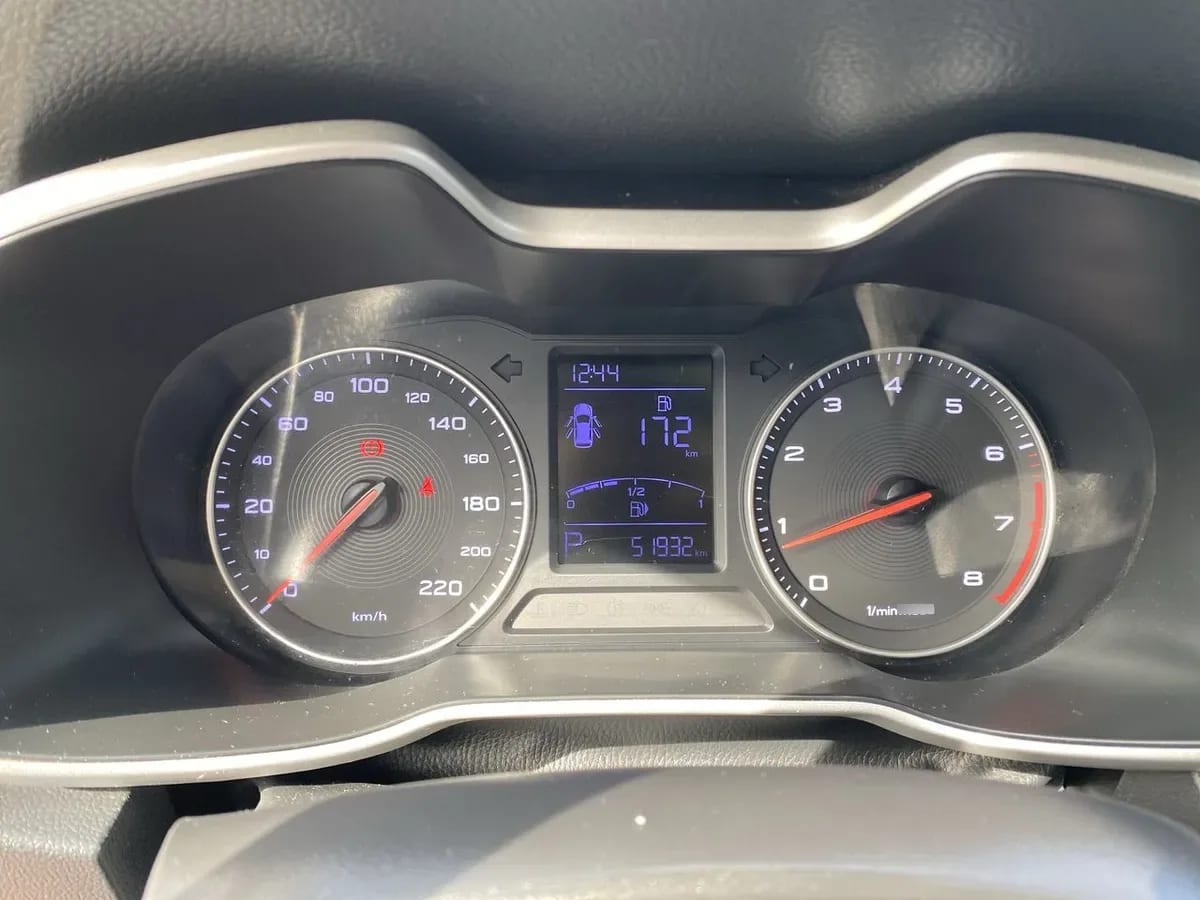 MG Mg Zs 1.5 Comfort At 5p año 2022