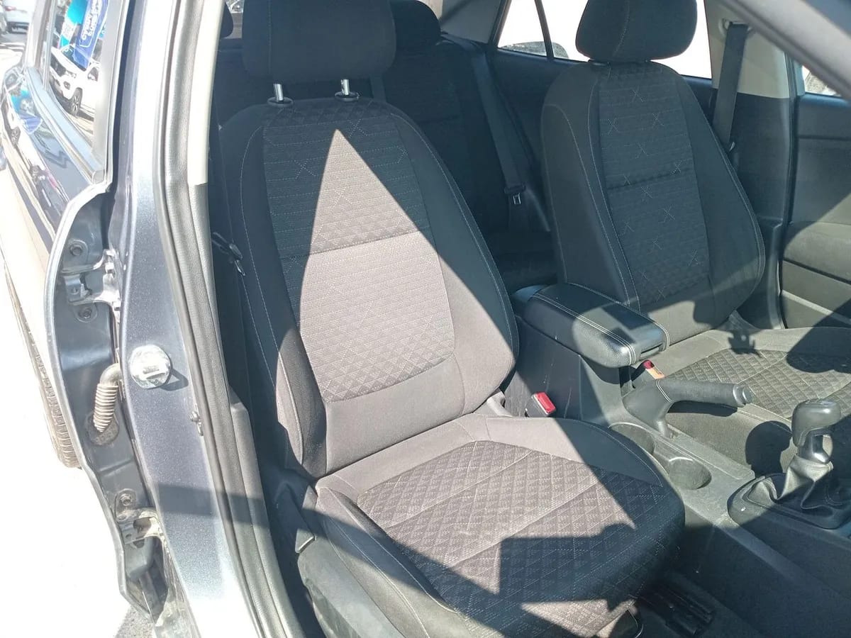 Kia Rio4 1.4 Lx Abs Ac Dab 6mt 4p año 2020