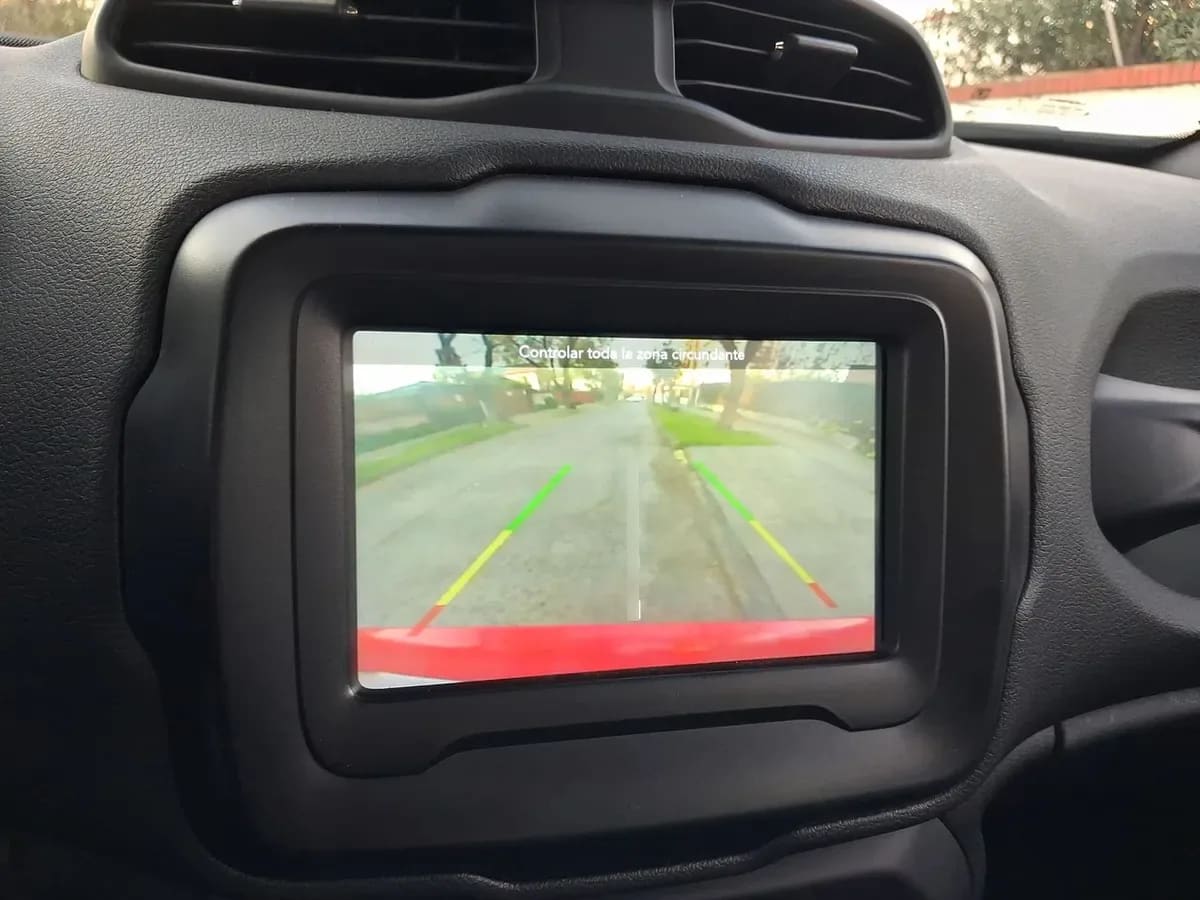 Jeep Renegade 1.8 Sport Lx 4x2 Mt 5p año 2023