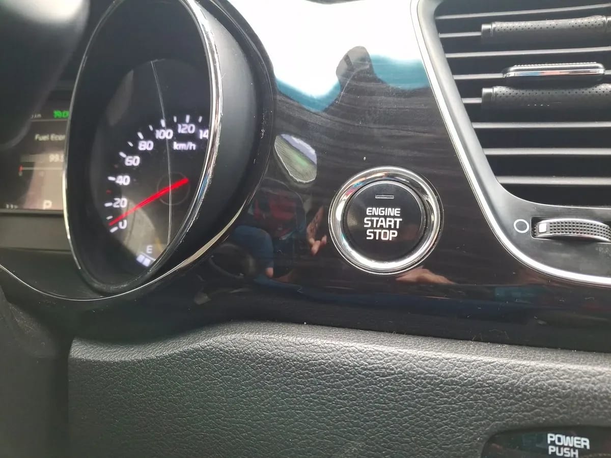 Kia Grand Carnival 2.2 Ex Limited Diesel 4x2 8at 5p año 2020
