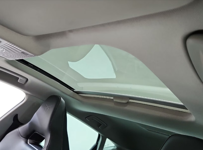 Seat LEON Otra año 2024