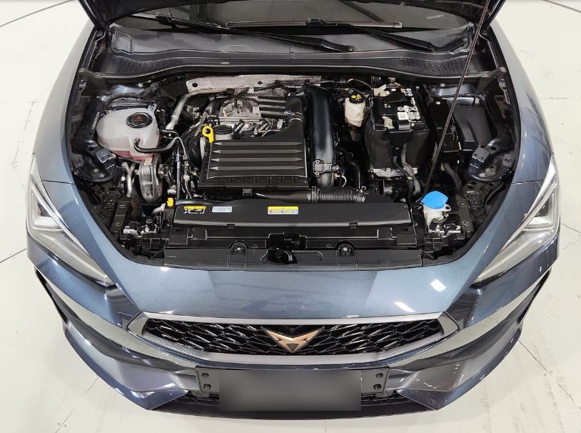 Seat LEON Otra año 2024