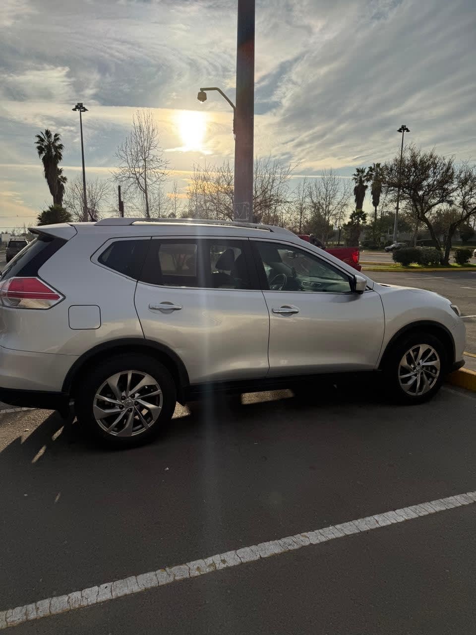 NISSAN X-TRAIL 2.5 Sense Cvt 2f At 4x4 año 2017