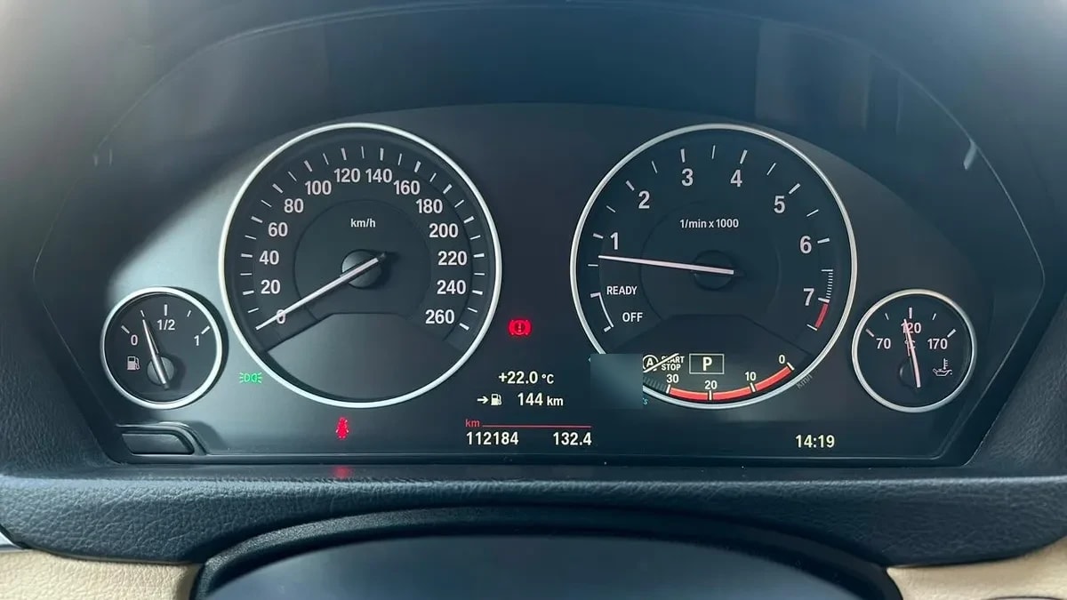 BMW 320i Lci 2.0 Automático año 2016