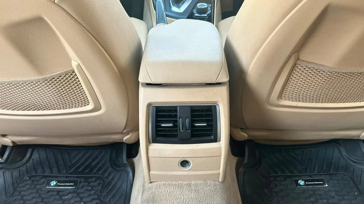 BMW 320i Lci 2.0 Automático año 2016