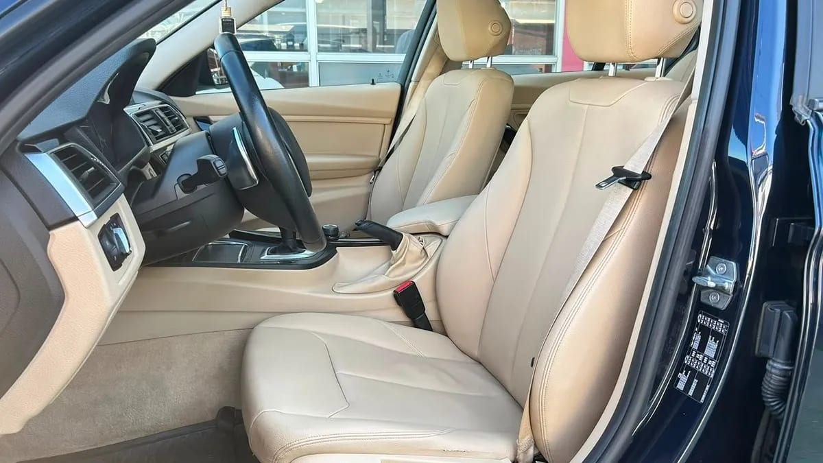 BMW 320i Lci 2.0 Automático año 2016