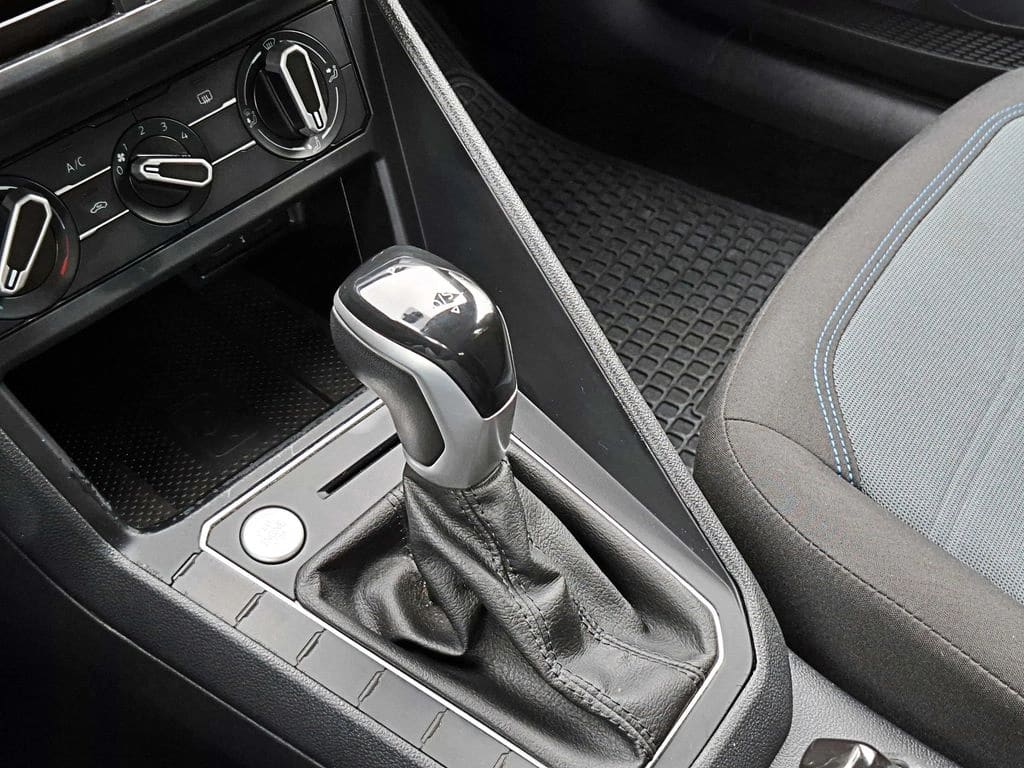 Volkswagen Nivus 1.0 Tsi Conforline año 2025
