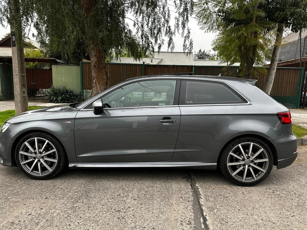 AUDI A3 2.0 Sportback Sport Tfsi At año 2017