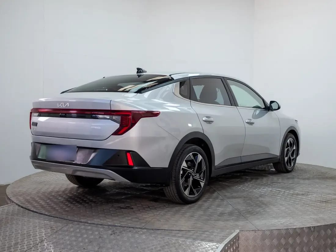 Kia K3 1.6 Ex Full At año 2024