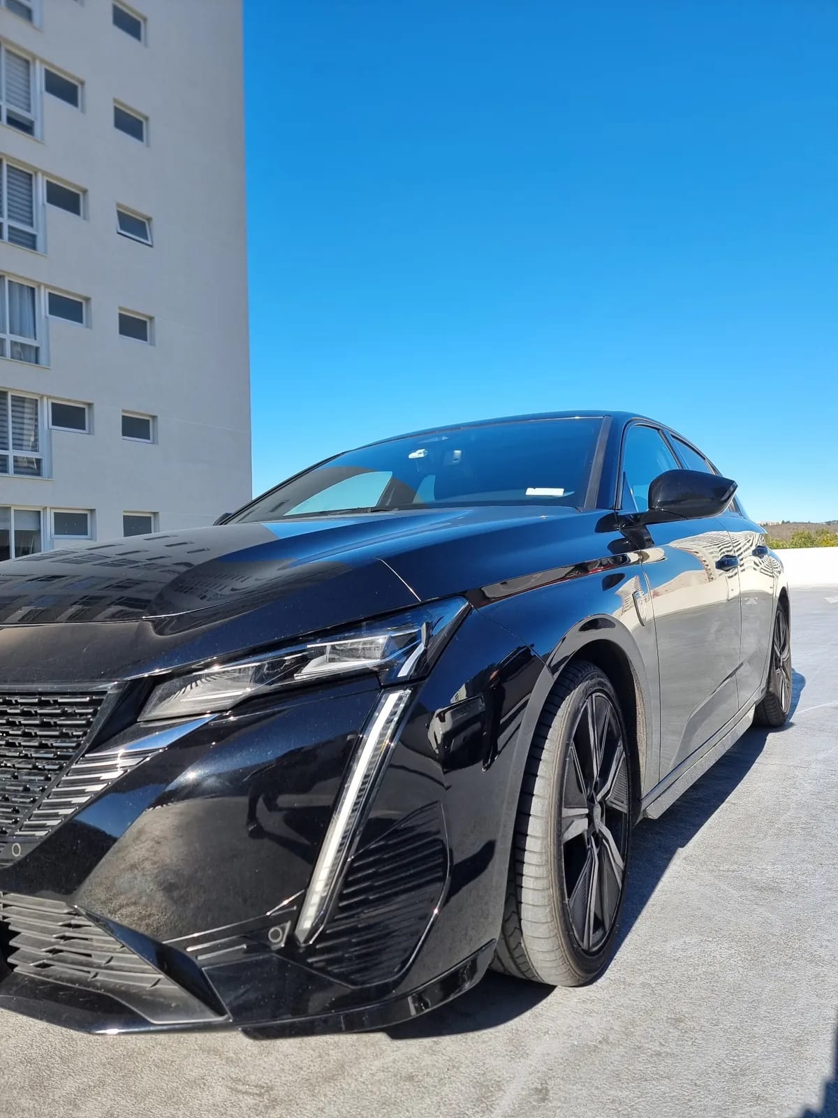 Peugeot 308 1.2 Allure Pack Puretech 130hp At año 2025
