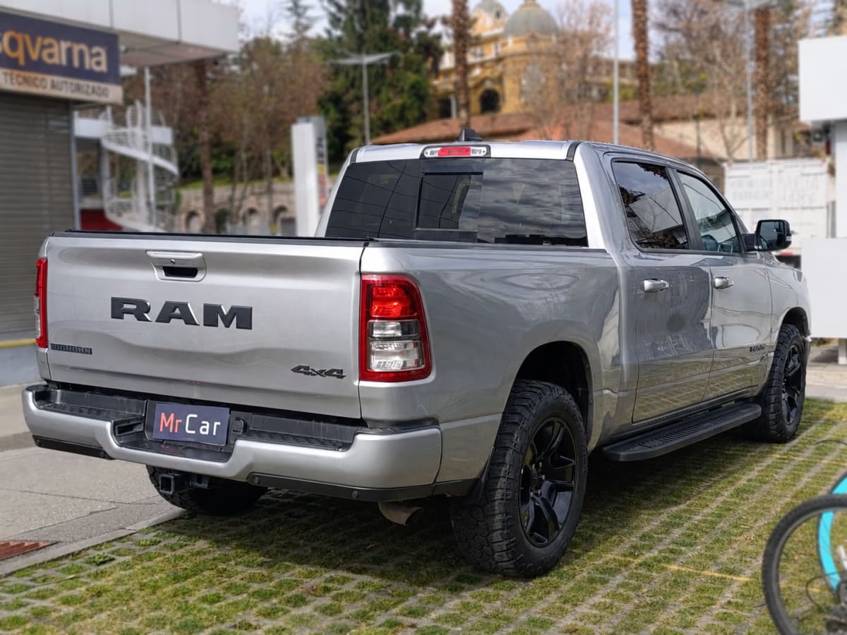 Ram 1500 Big Horn 4x4 año 2023