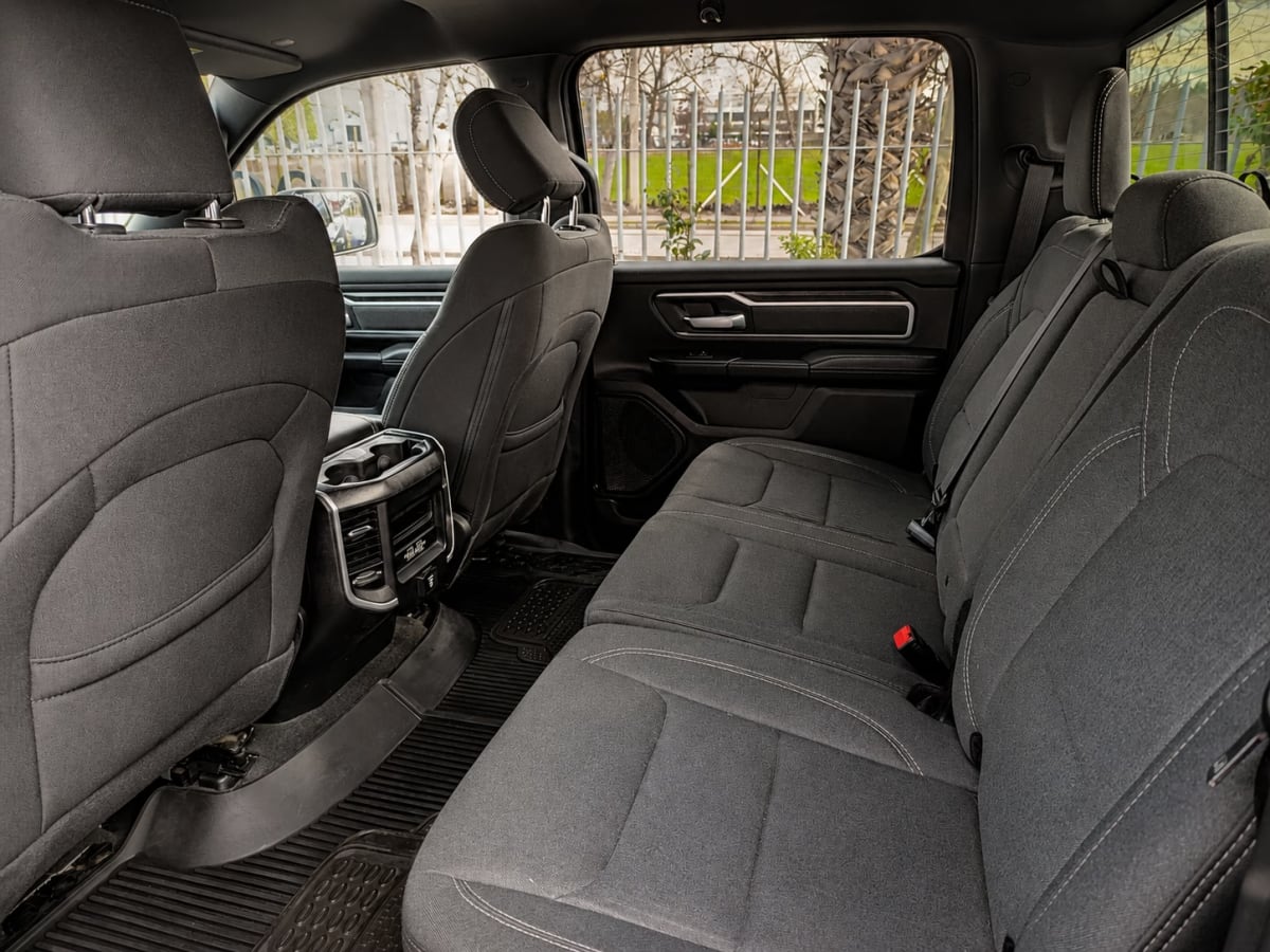 Ram 1500 Big Horn 4x4 año 2023