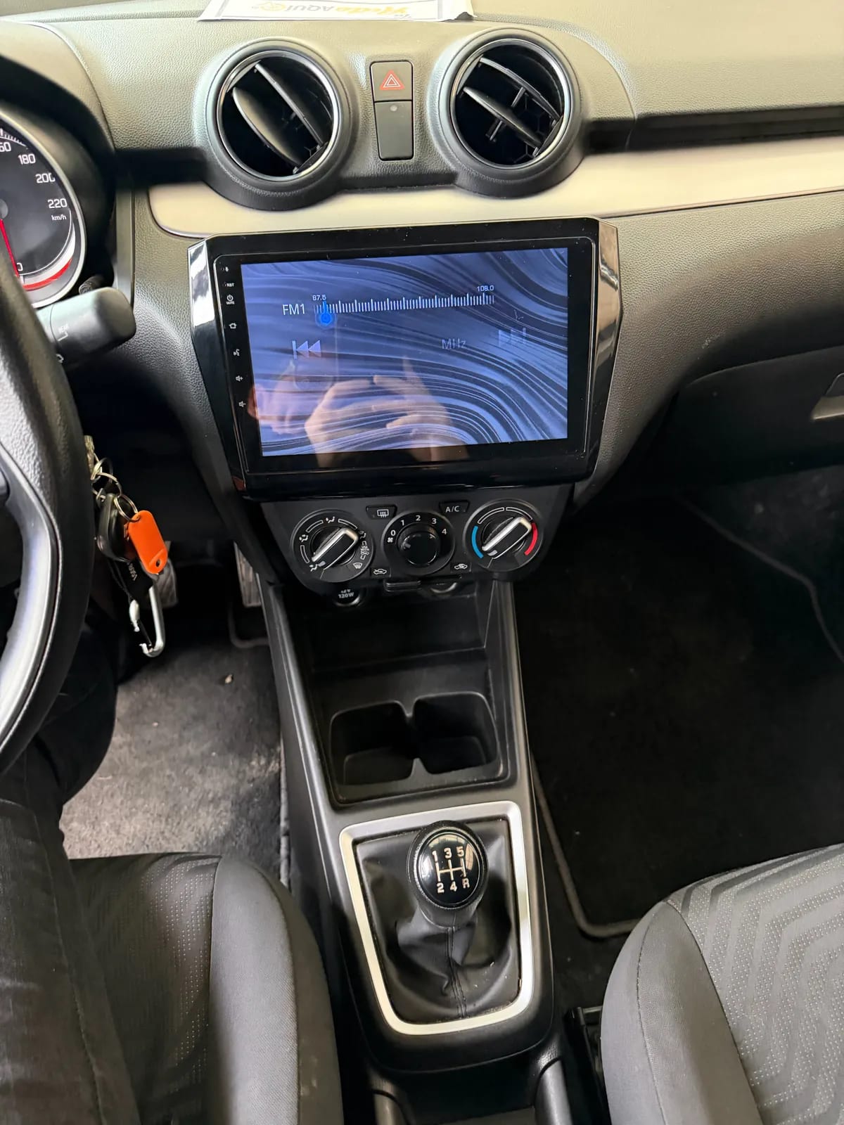 SUZUKI SWIFT 1.2 Gl Mt año 2024