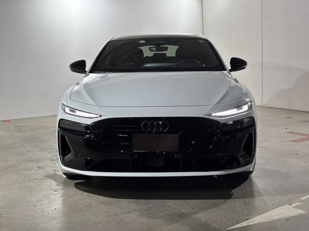 Audi A6 Avant E-Tron año 2026