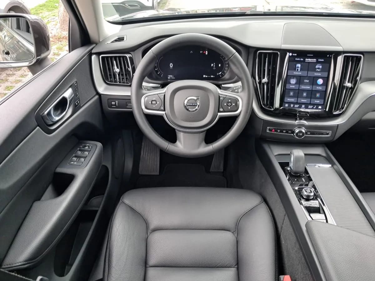 VOLVO XC60 2.0 B5 Momentum At 4x4 Hibrido año 2022