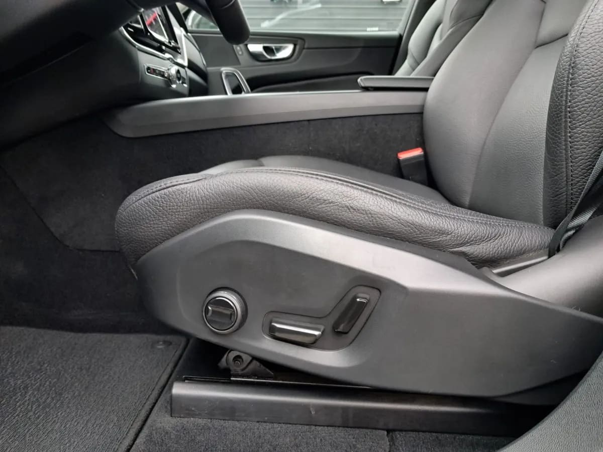 VOLVO XC60 2.0 B5 Momentum At 4x4 Hibrido año 2022