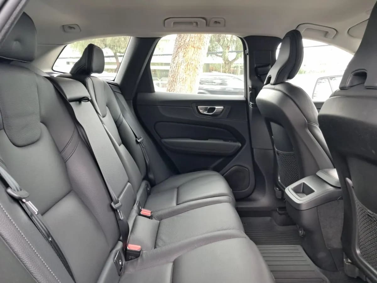 VOLVO XC60 2.0 B5 Momentum At 4x4 Hibrido año 2022