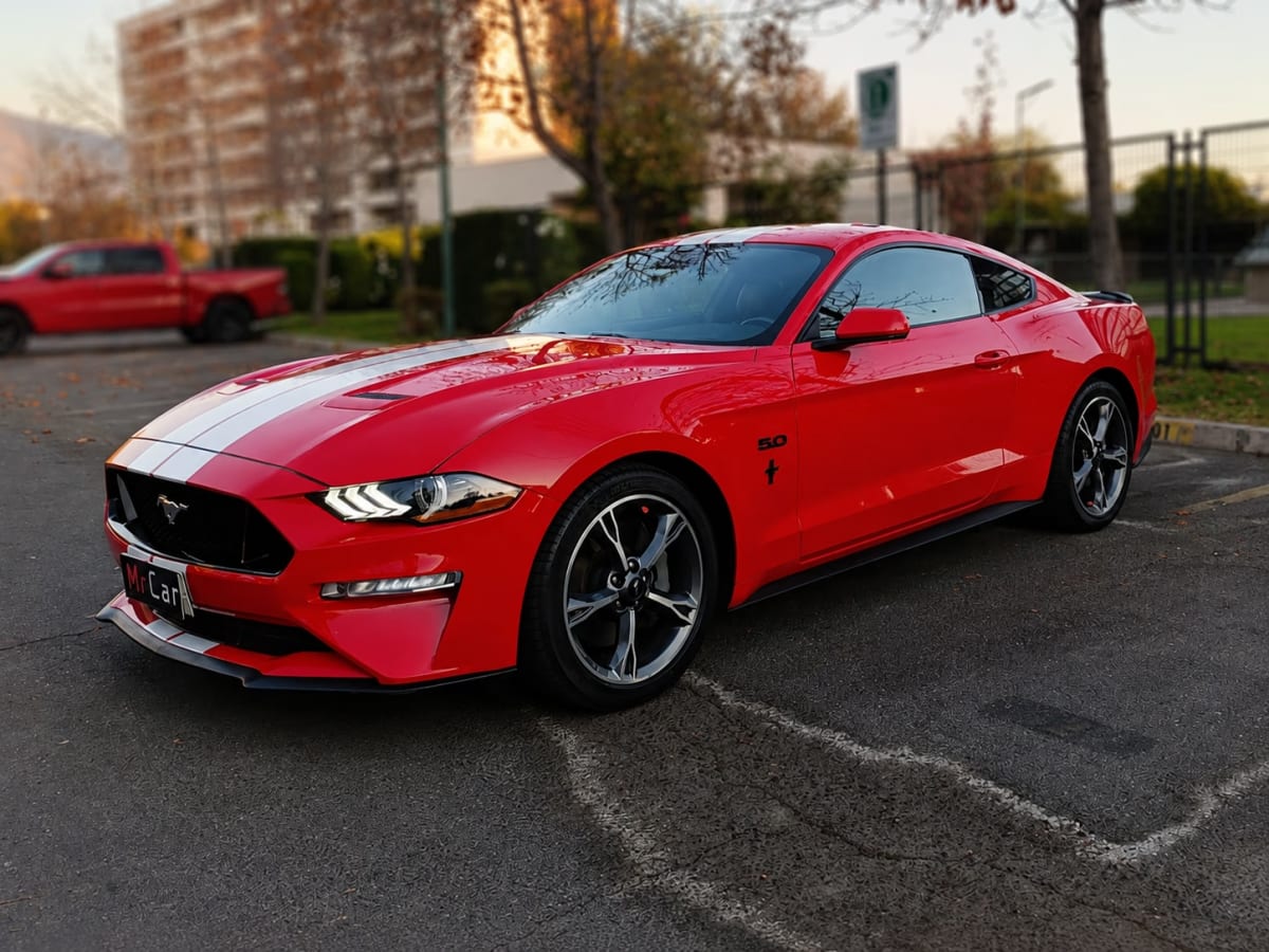 Ford Mustang Coupé 5.0 año 2022