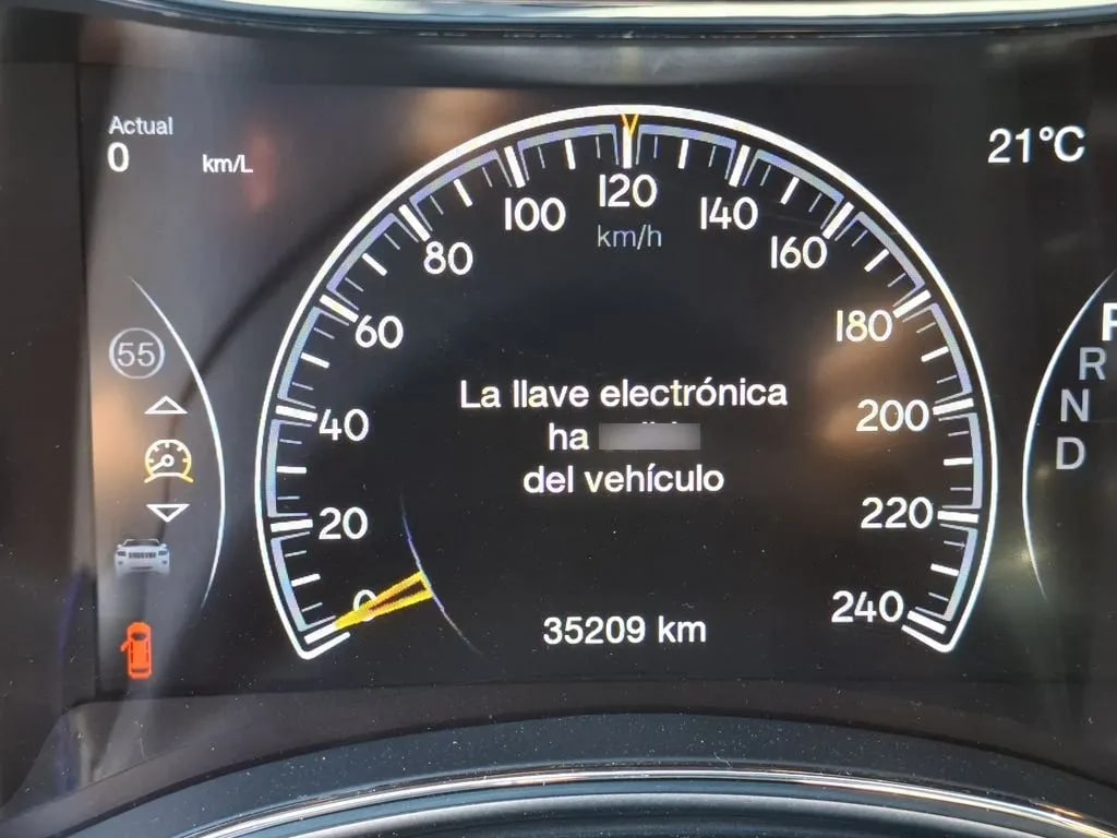 Jeep Grand Cherokee 3.6 Laredo 4x2 At 5p año 2020