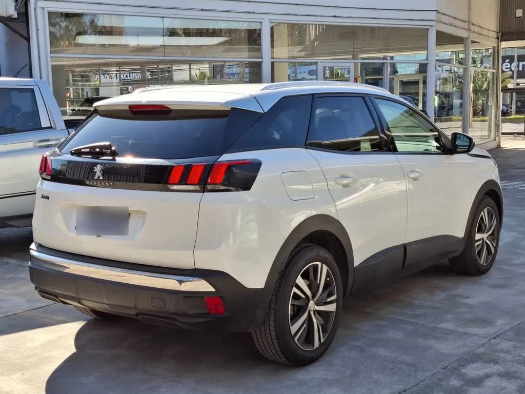 Peugeot 3008 Active Bluehdi 1.5 año 2019
