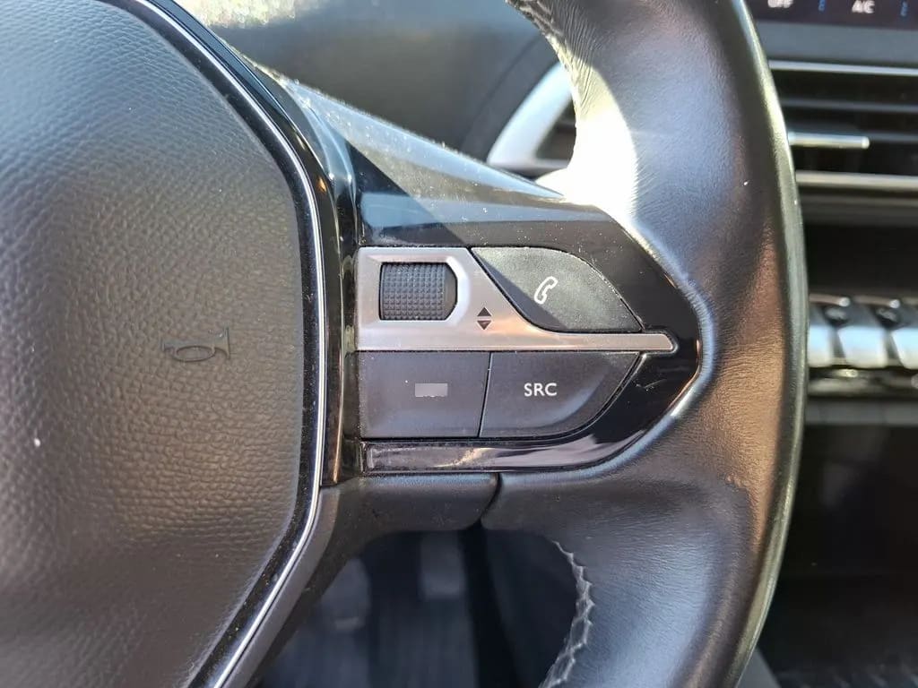 Peugeot 3008 Active Bluehdi 1.5 año 2019