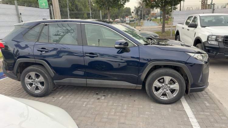 Toyota Rav 4 2.0 Le 4x2 Cvt At 5p año 2022