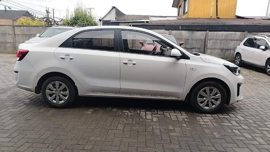 Kia Soluto 1.4 Lx 4x2 Mt 4p año 2022