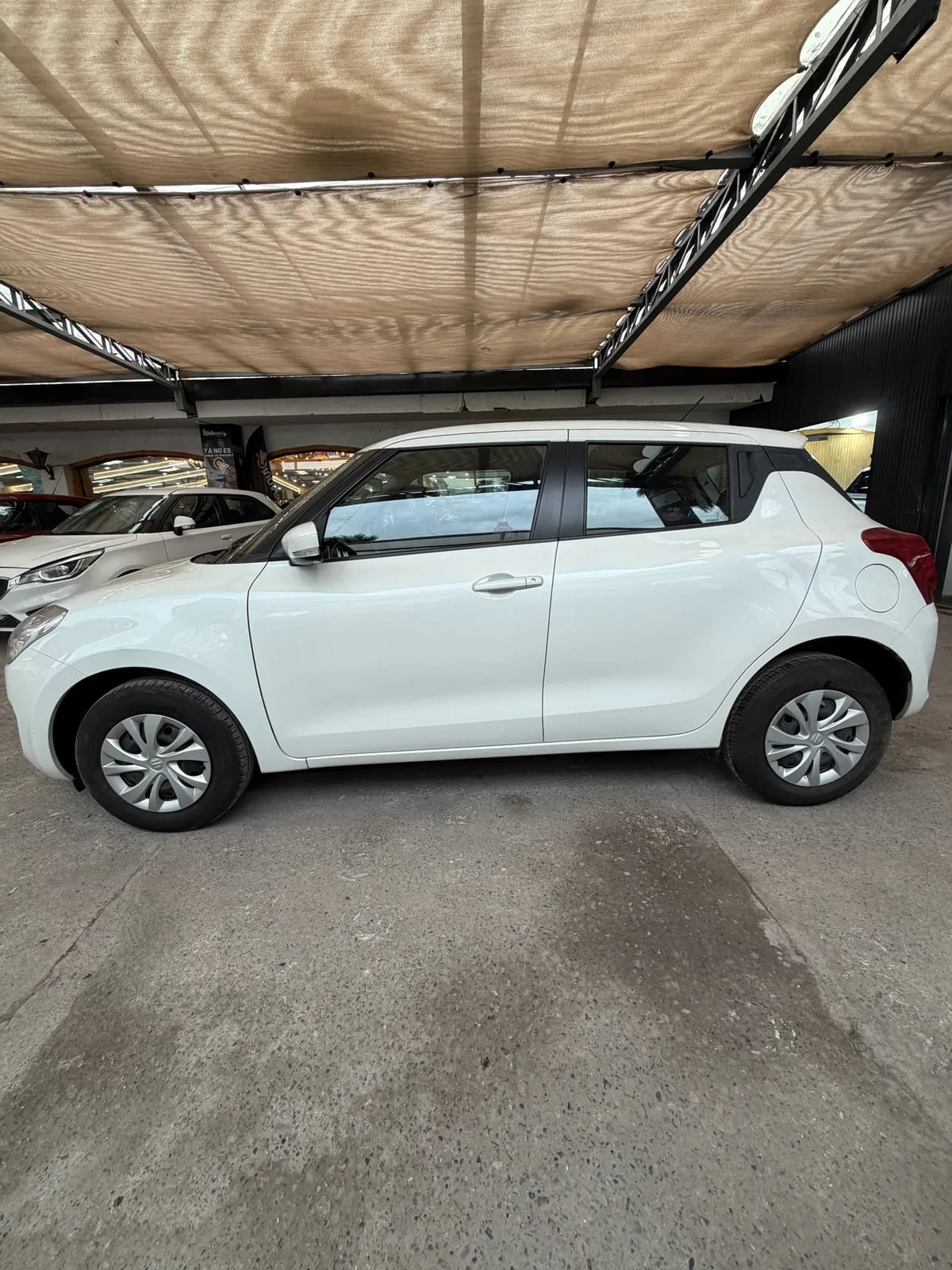 SUZUKI SWIFT 1.2 Gl Mt año 2024