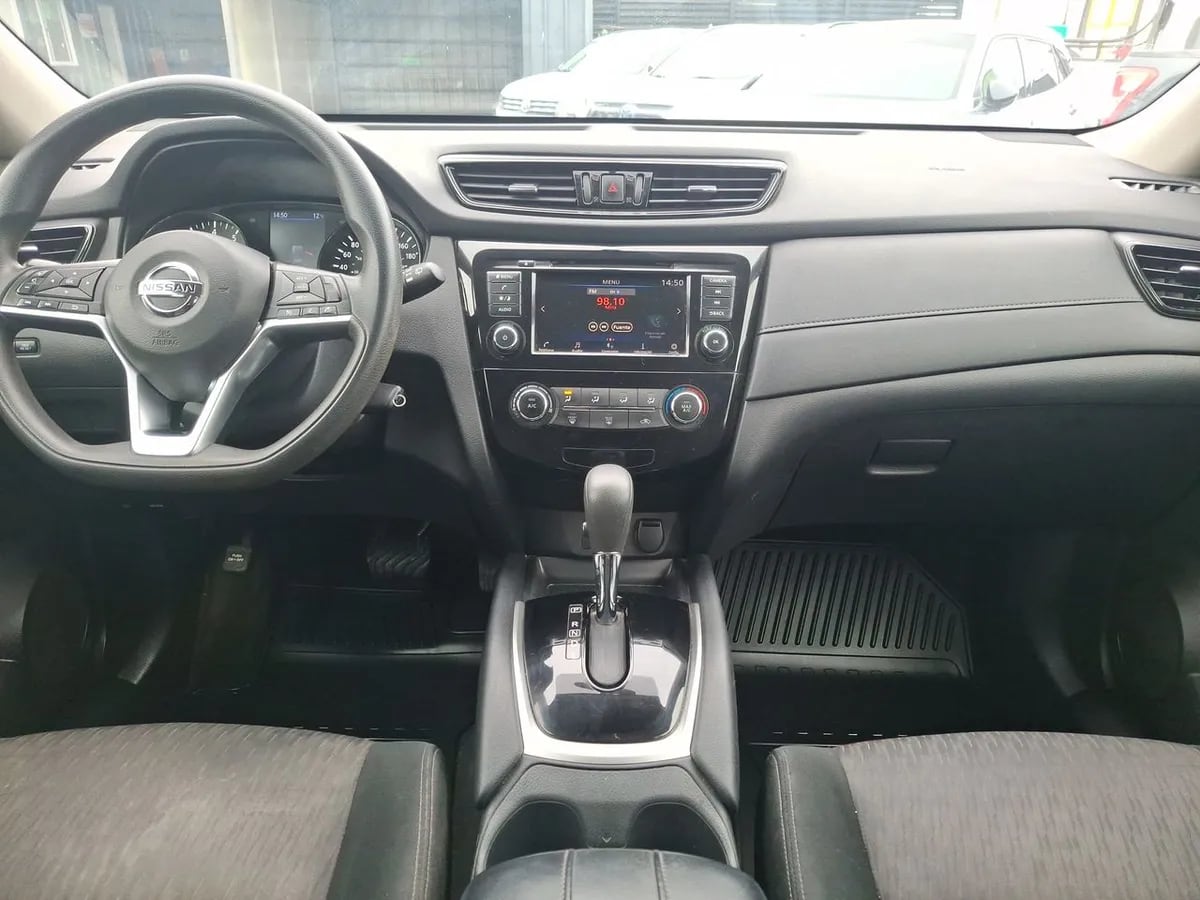 Nissan X-Trail 2.5 Sense Mc 4x2 Cvt At 5p año 2022