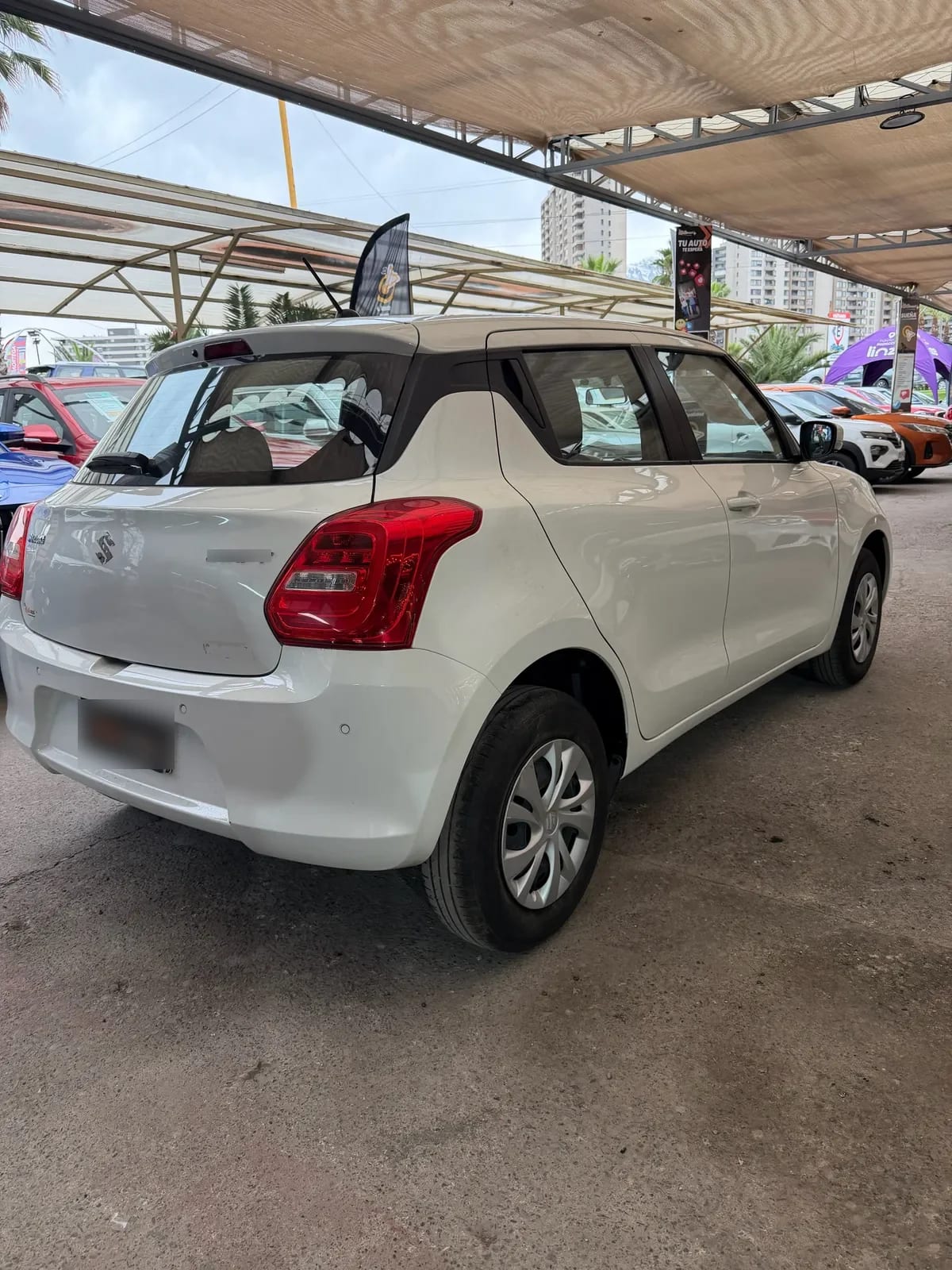 SUZUKI SWIFT 1.2 Gl Mt año 2024