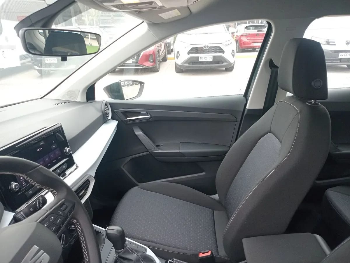 Seat Nuevo Arona 1.0 Tsi Style 4x2 At 5p año 2025