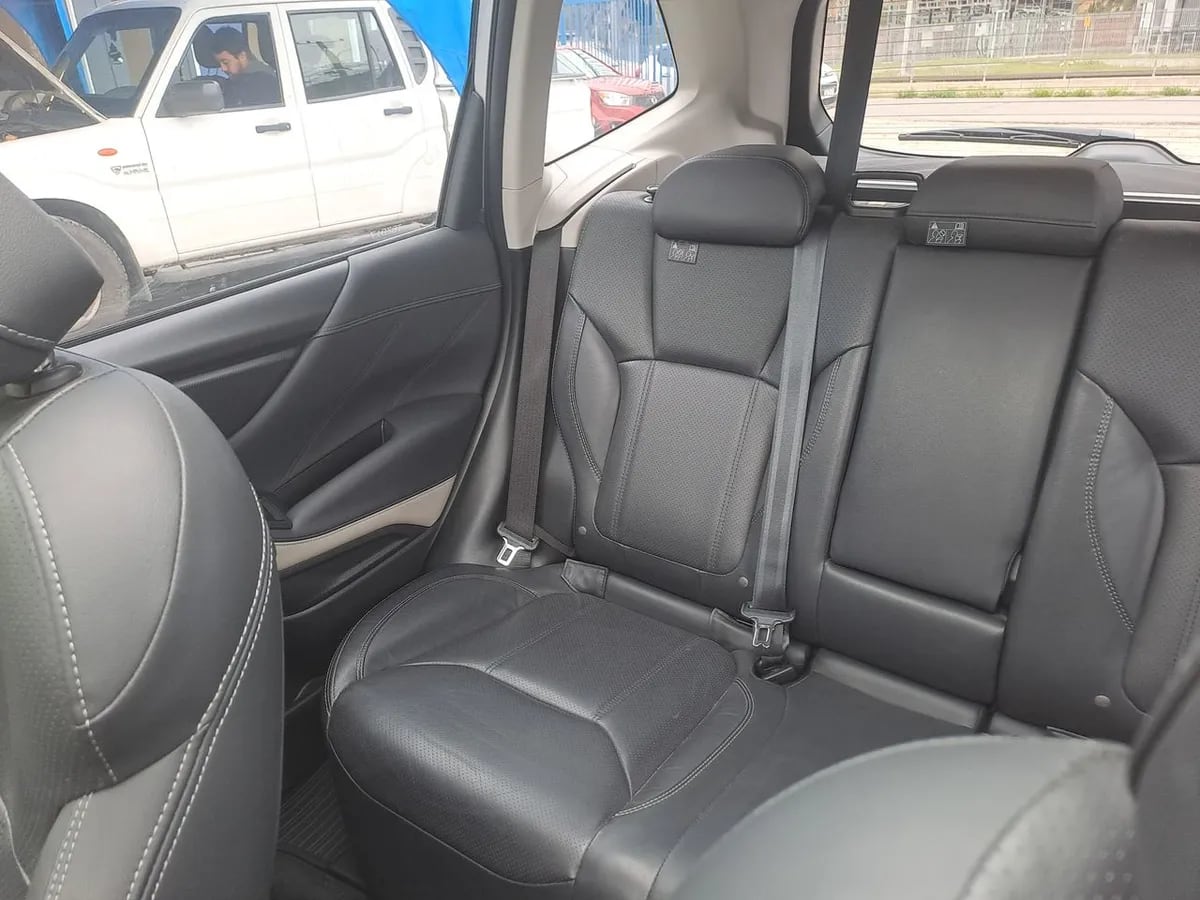 Subaru Forester 2.0i Limited Eyesight Awd At 5p año 2024