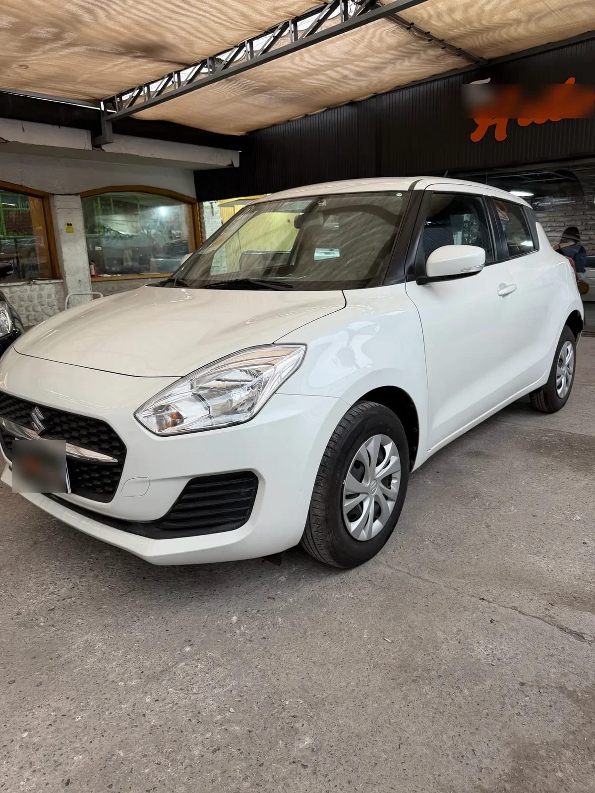SUZUKI SWIFT 1.2 Gl Mt año 2024